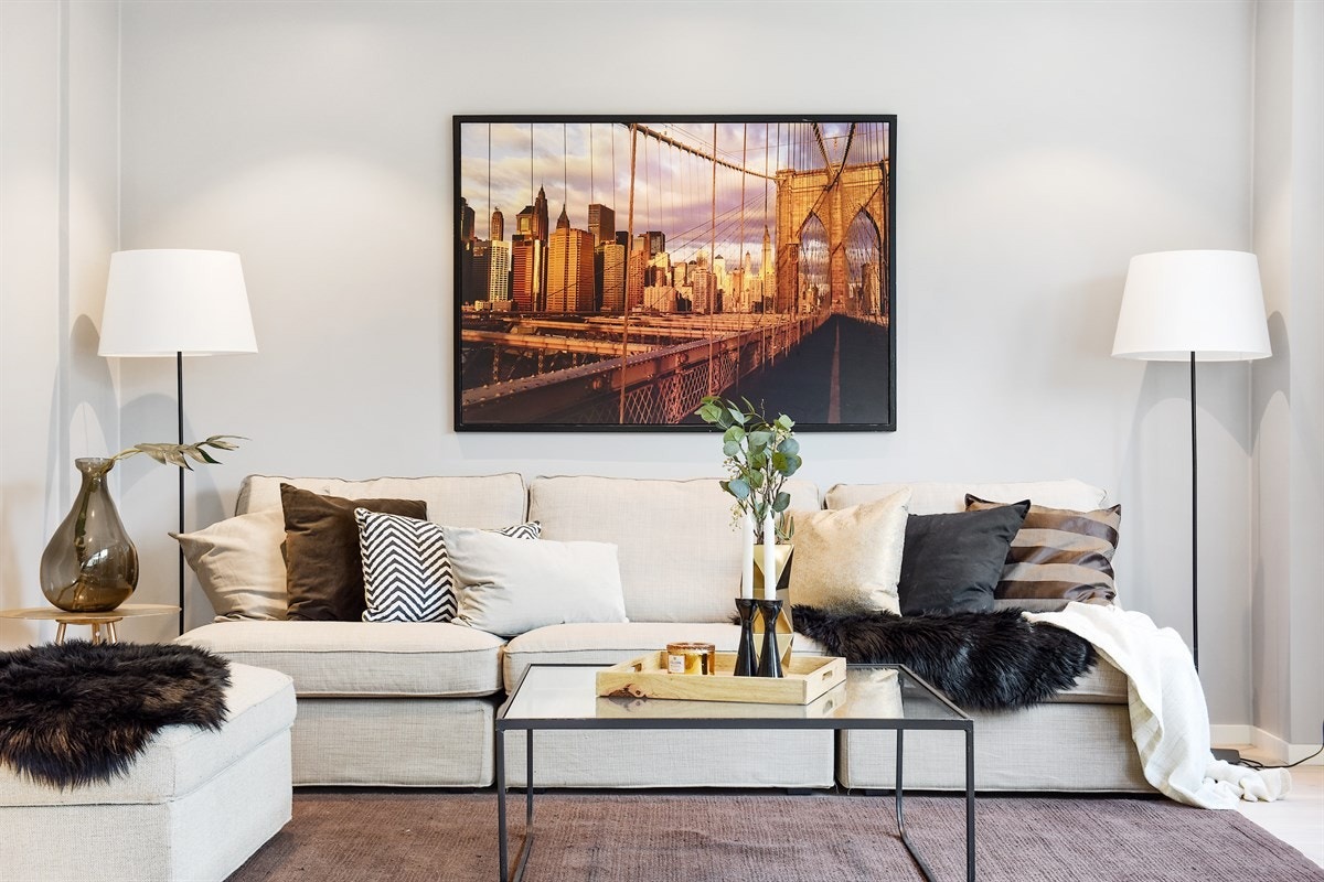 Eneboligen er renovert i år og fremstår i dag som ny, med høy standard på innredninger og utstyr. Galleribilde