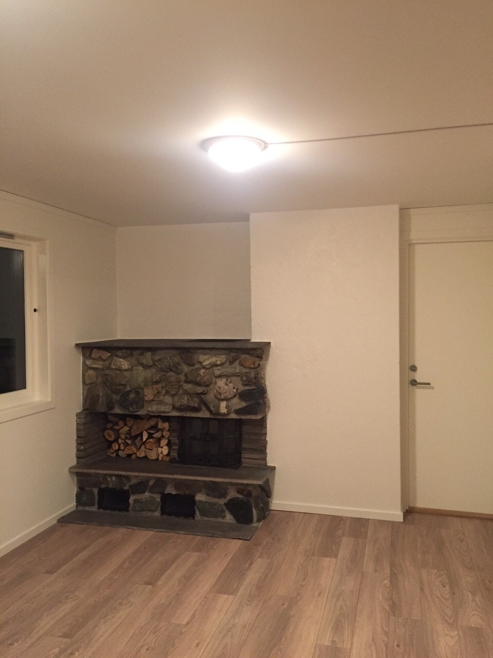 Stue med peis Galleribilde