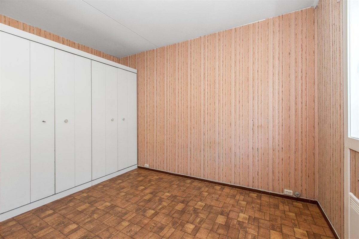 Soverom I med god skapplass. Galleribilde