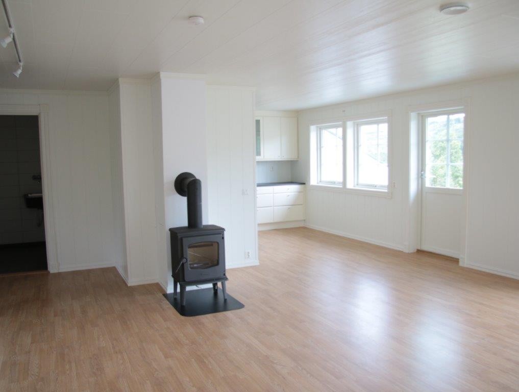 Stue mot kjøkken Galleribilde