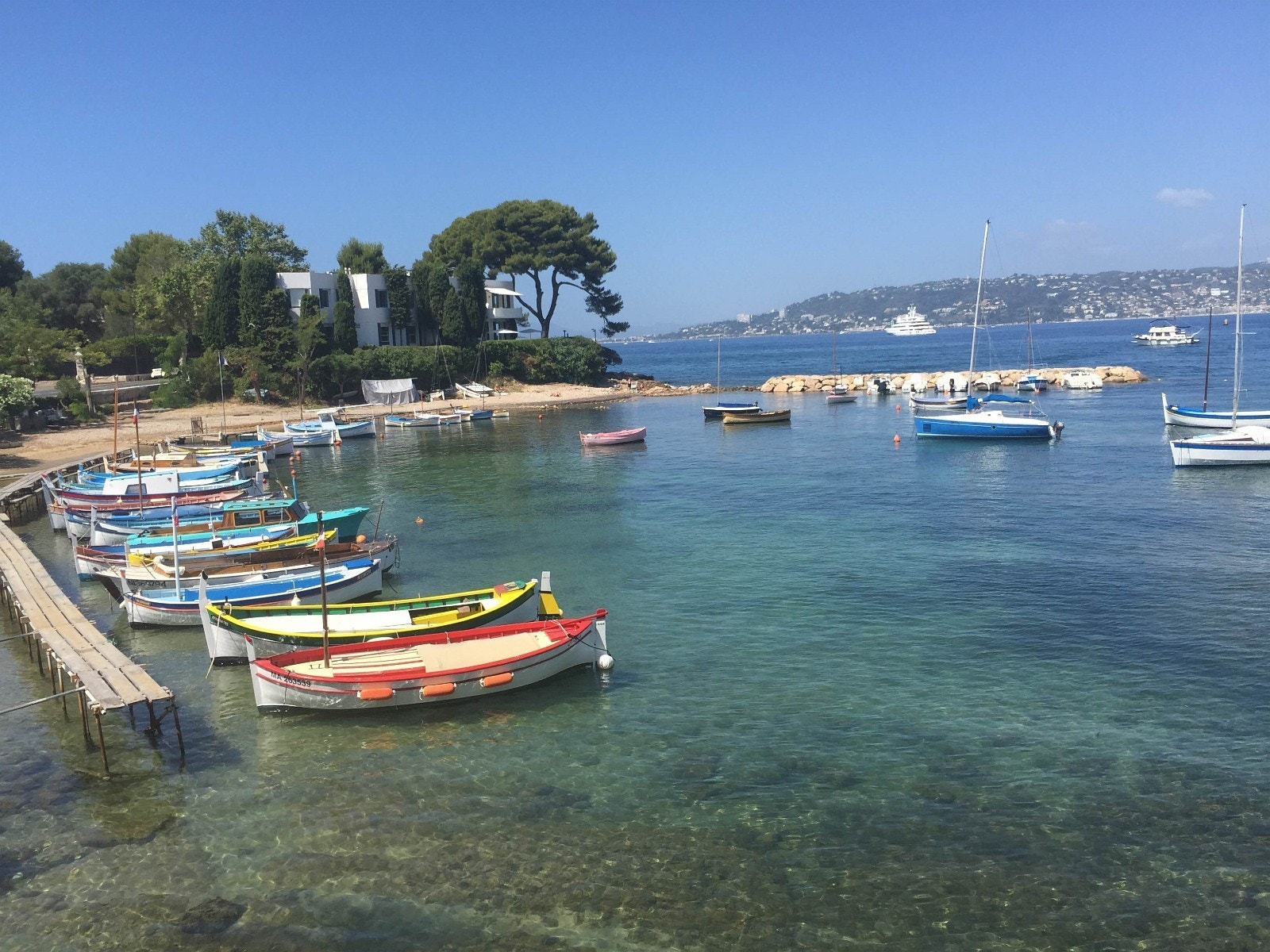 En koselig båthavn ved Cap d` Antibes Galleribilde