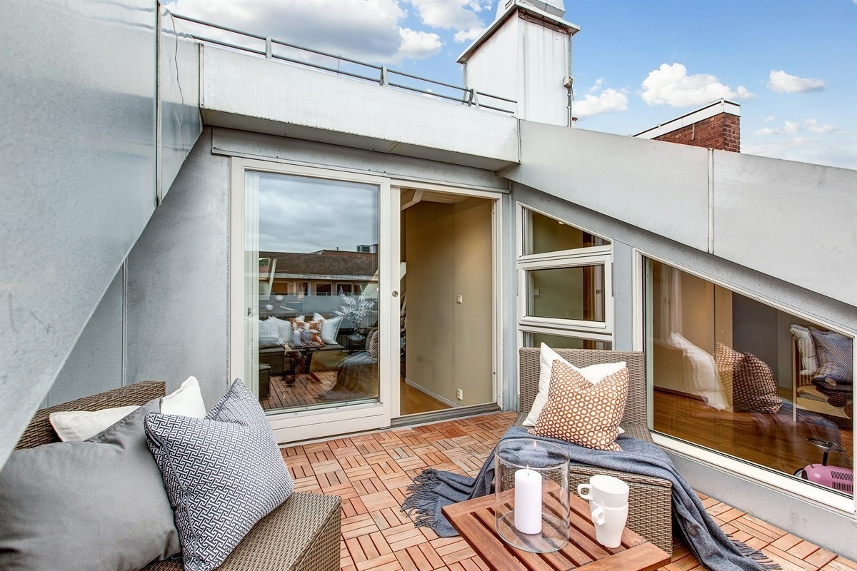 Terasse. Galleribilde