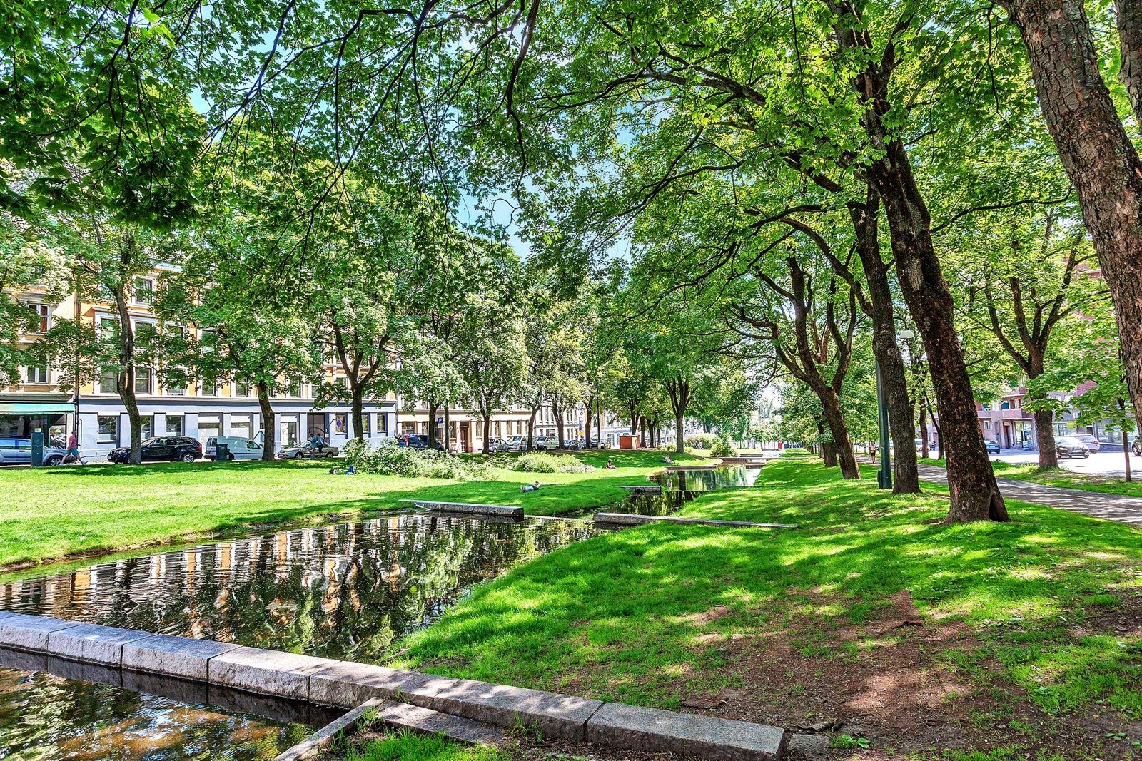Vannspeil ved Aleksander Kiellands plass Galleribilde