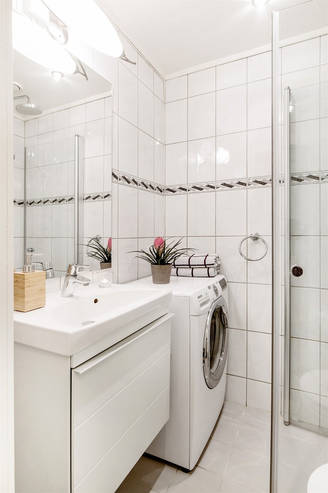 Opplegg for vaskemaskin på badet - er også muligheter for vask av klær i fellesvaskeri Galleribilde