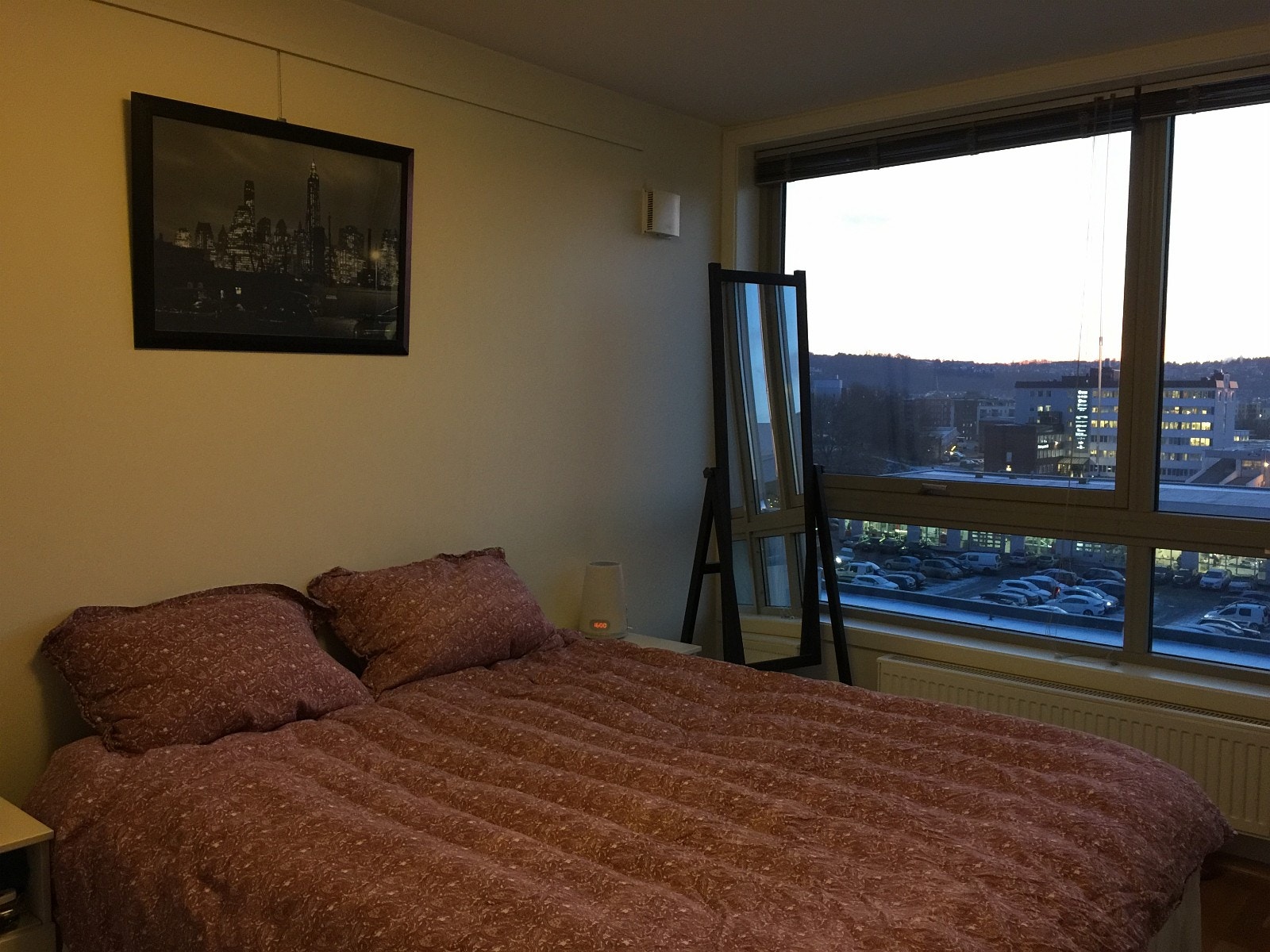 Room with a view... Seng følger ikke med i leie. Galleribilde