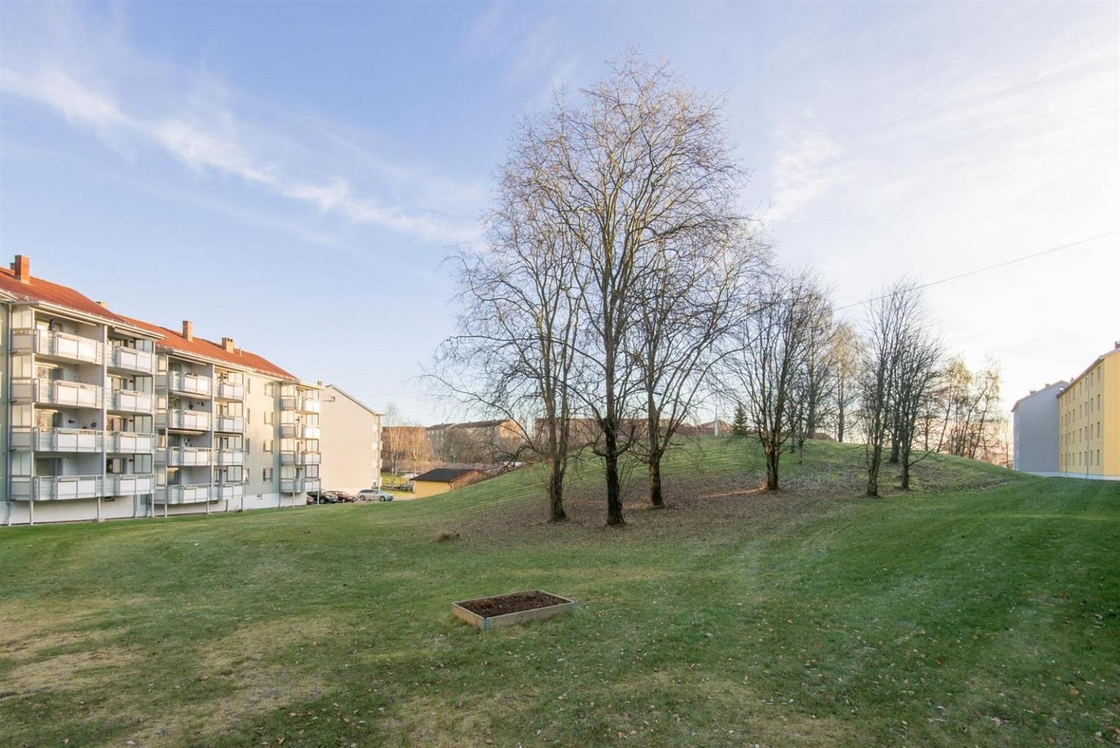 Store grønne og rolige fellesarealer i nærområdet. Galleribilde