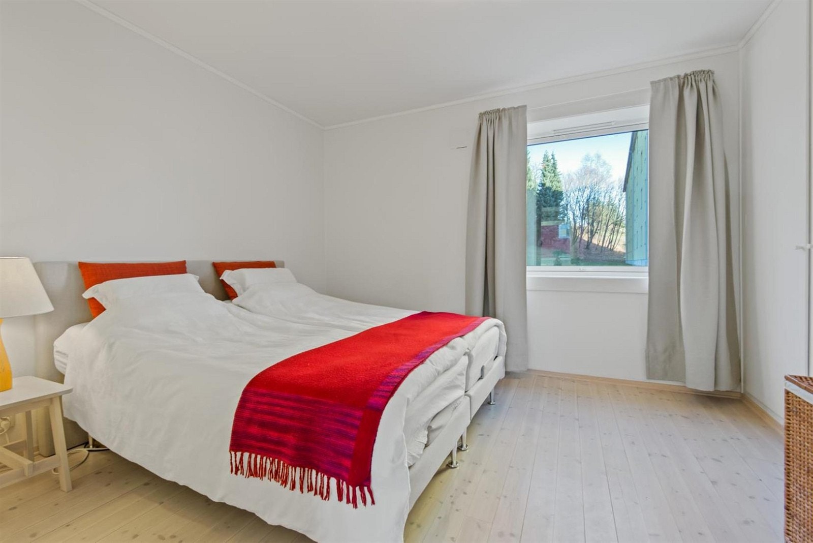 Hovedsov har god plass til dobbeltseng og garderobeløsning. Galleribilde