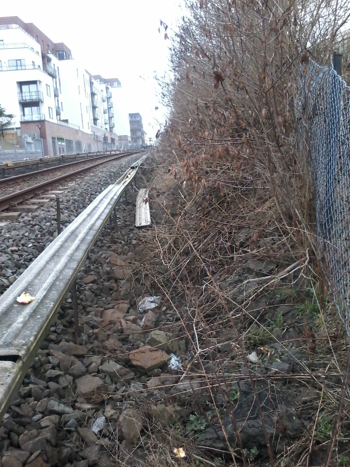 Røa T-banestasjon sett fra eiendommen. Galleribilde