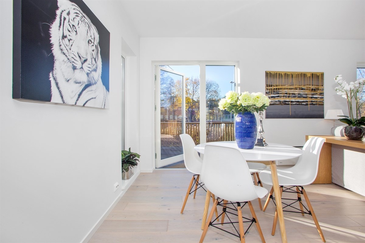 Stuen har har utgang til terrasse Galleribilde