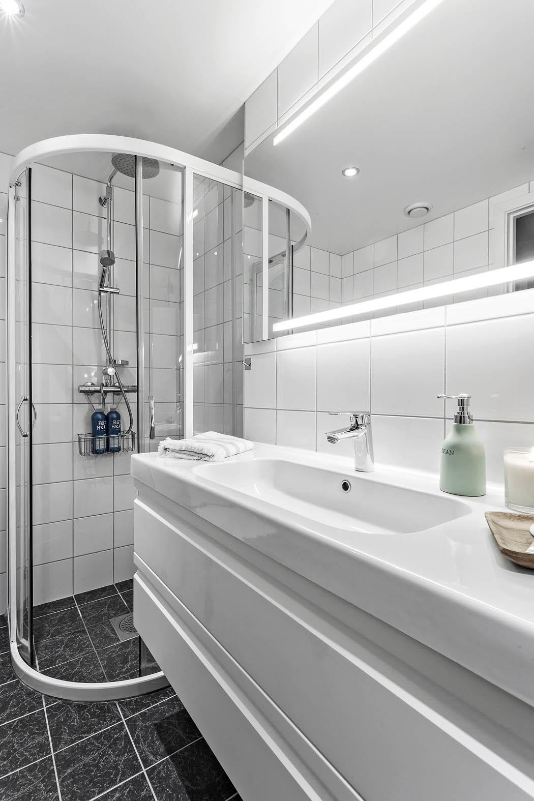 Det er nyere innredning på badet. Galleribilde