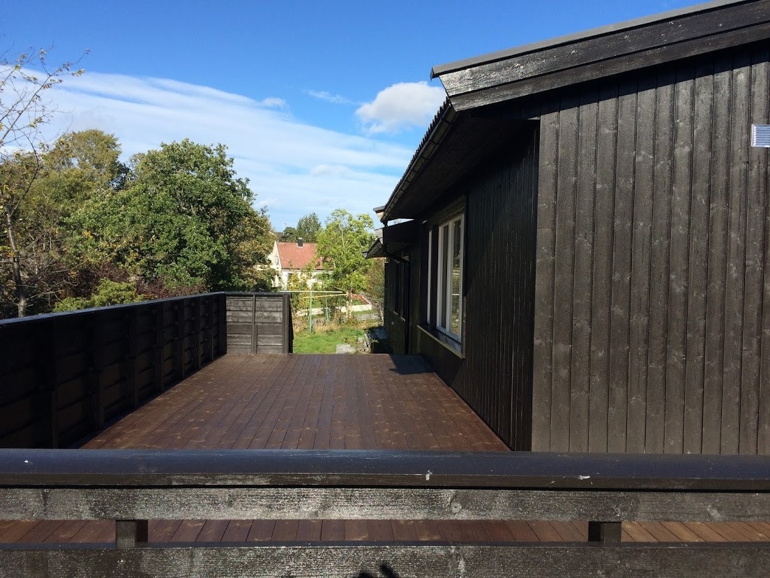 Usjernert terrasse mot vest Galleribilde