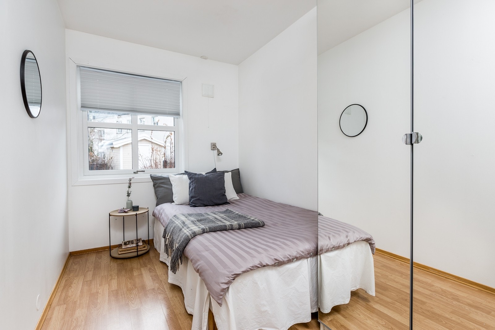 Soverom nr. 2 har flere bruksmuligheter og kan også benyttes som hobbyrom eller kontor. Galleribilde