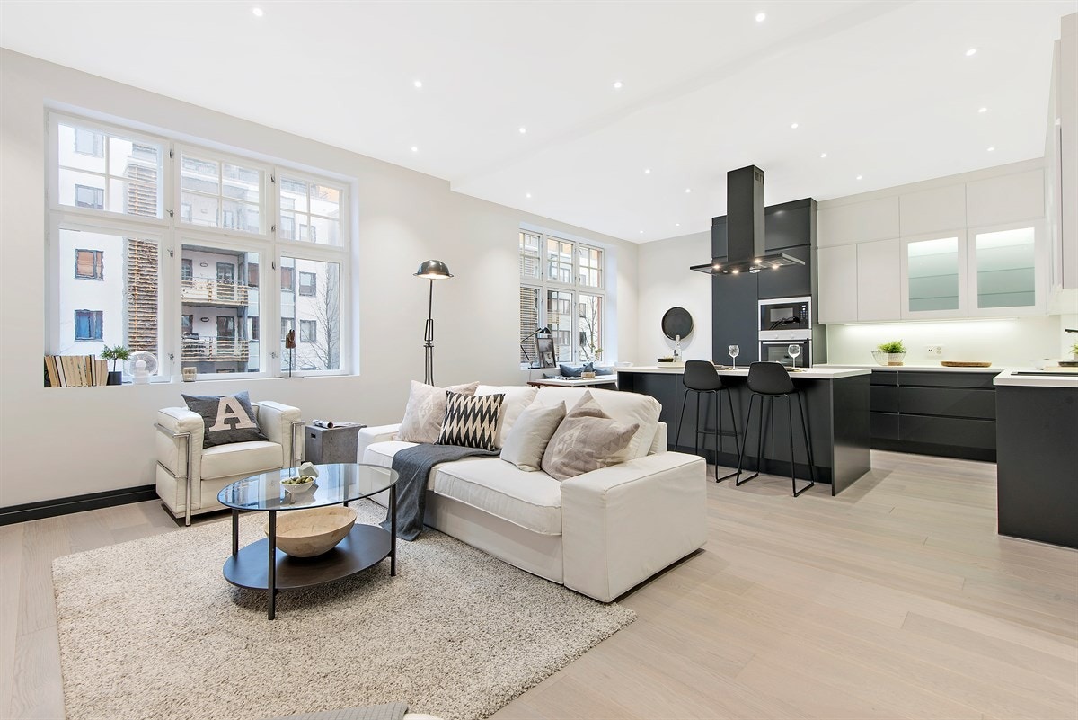 St. Hanshaugen - Påkostet, eksklusiv 3(4)-roms med høy standard (oppusset i 2016/17) - balkong - parkeringsleie - peis - ettertraktet beliggenhet - walk-in-garderobe - 2 store soverom (mulighet for 3) Galleribilde