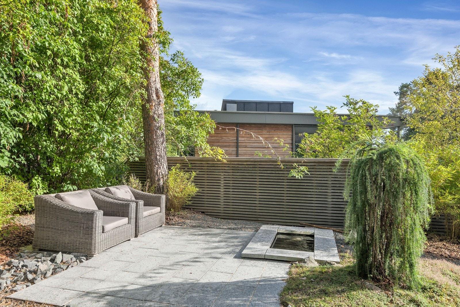 Terrasse på baksiden av huset Galleribilde