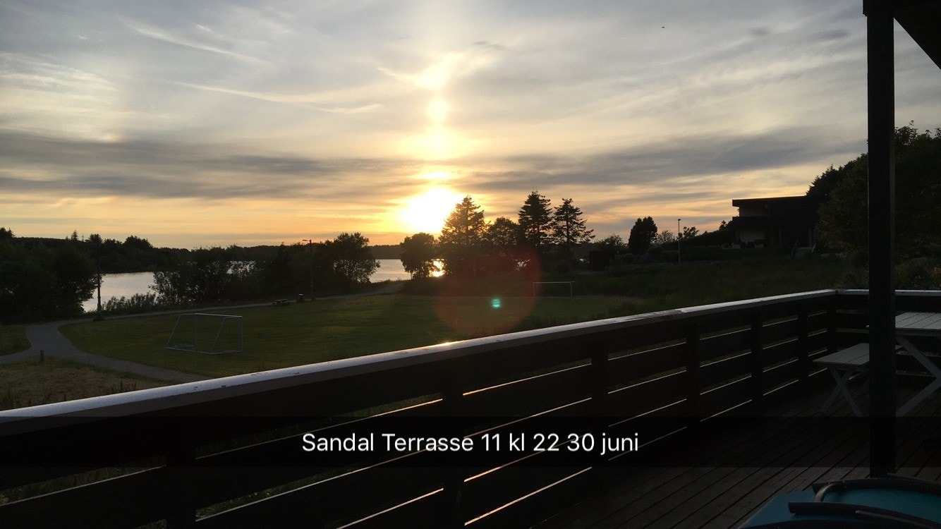 Beautiful view of sunset at 22.00hrs in June from terrace. Nobod in front of the house. Unhindered view Galleribilde