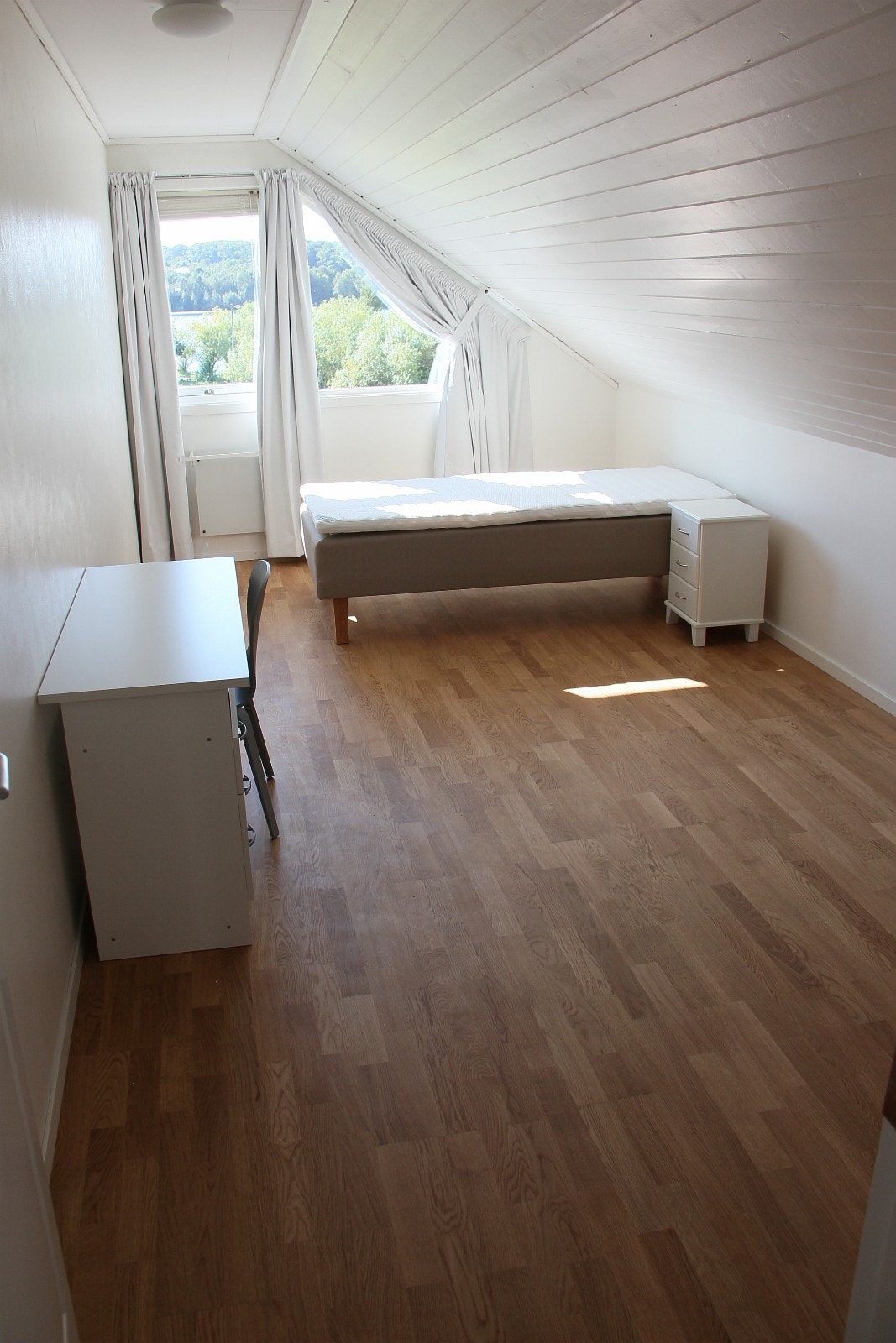 Bedroom 4 upstairs Galleribilde