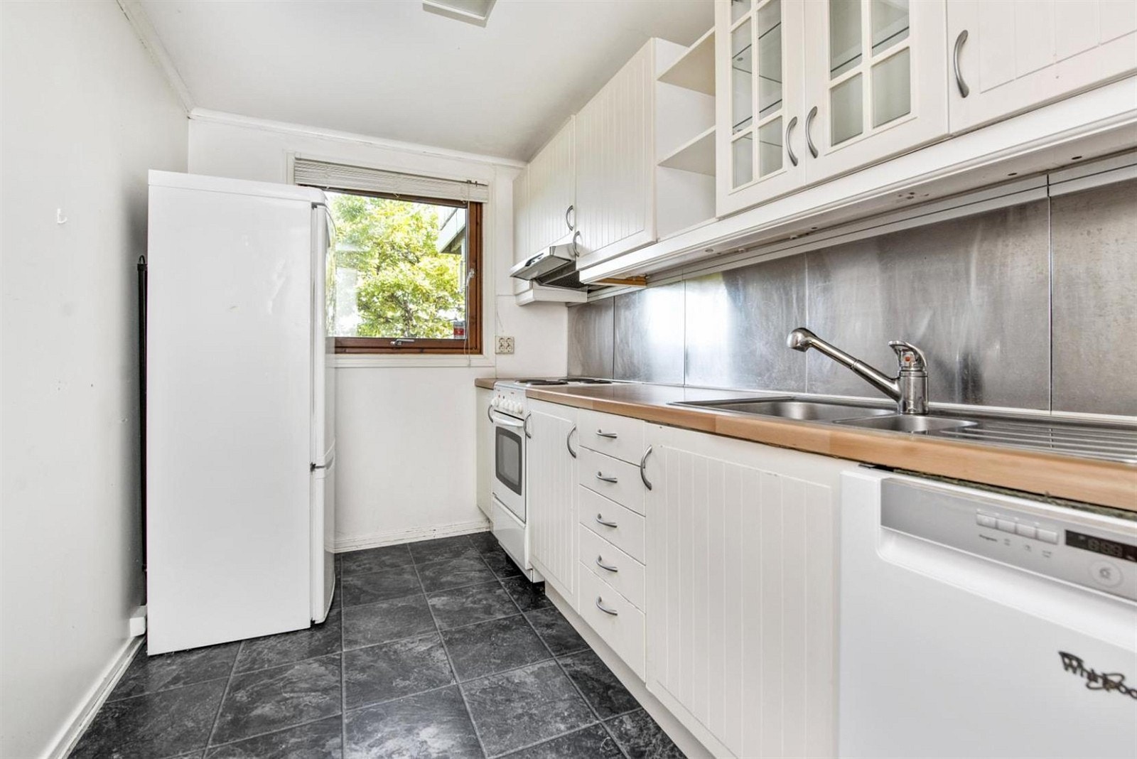 Kjøkken i leilighet Galleribilde