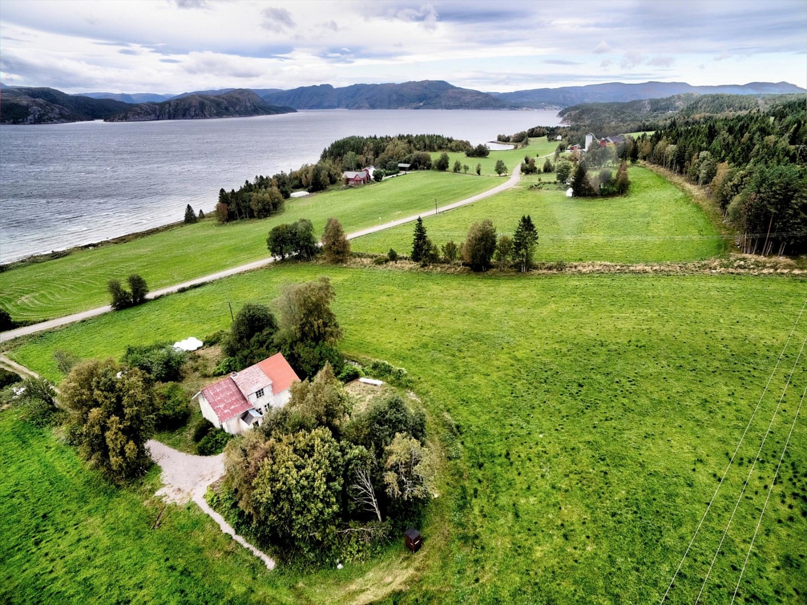Flotte omgivelser på Hamnes. Galleribilde