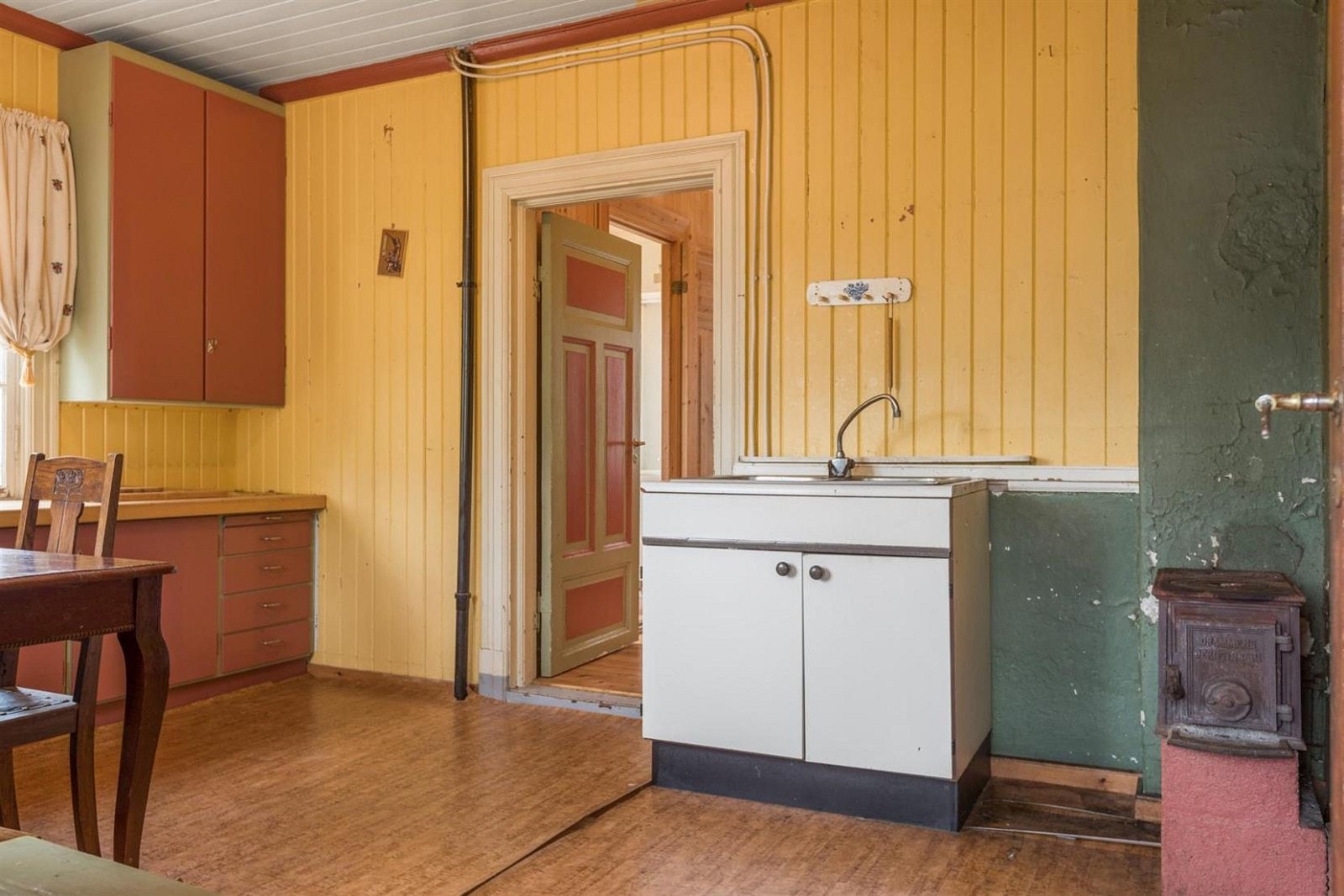 Kjøkken i første etasje. Galleribilde