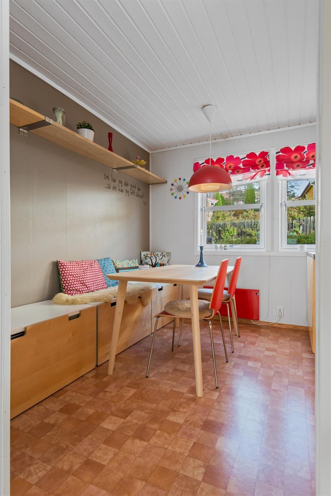 Plassbygget spisesofa Galleribilde