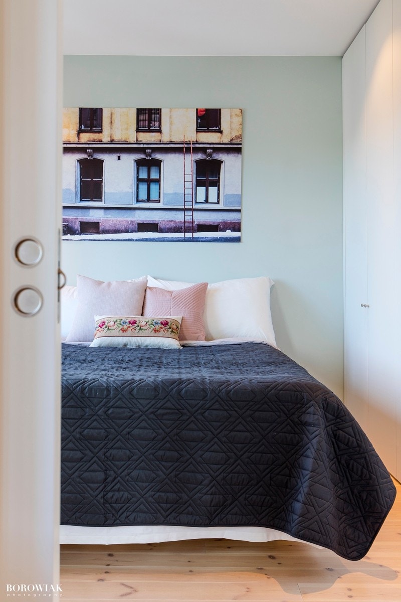 Adkomst til hovedsoverommet fra stuen. Galleribilde