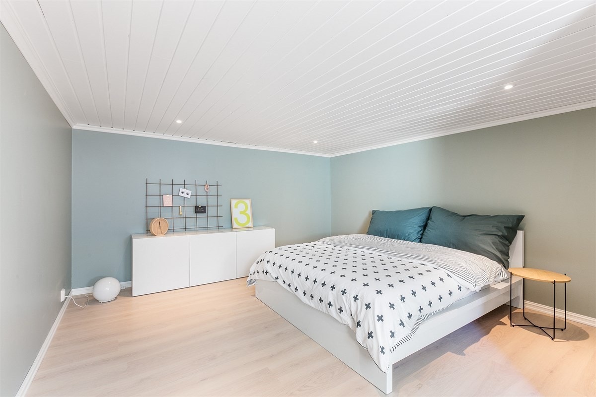 Som i huset for øvrig er standarden påkostet også i hybelen. Galleribilde