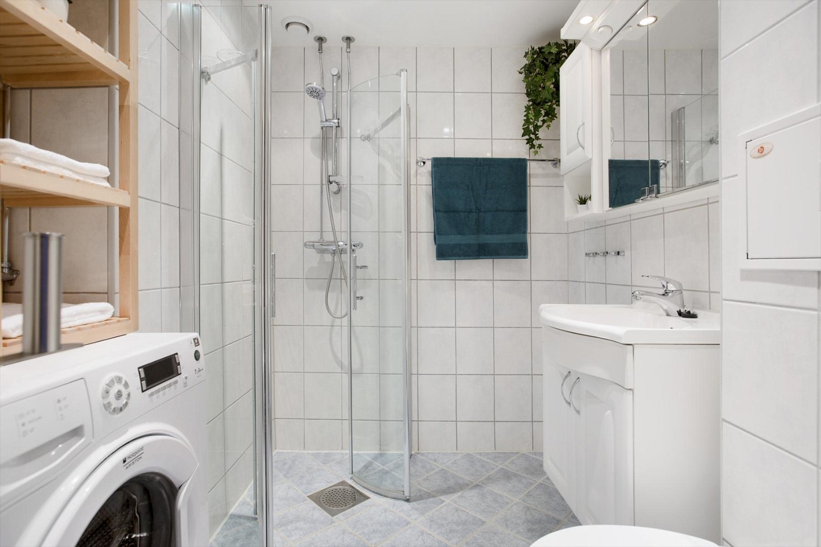 - Baderommet pusset opp i regi borettslaget - Galleribilde