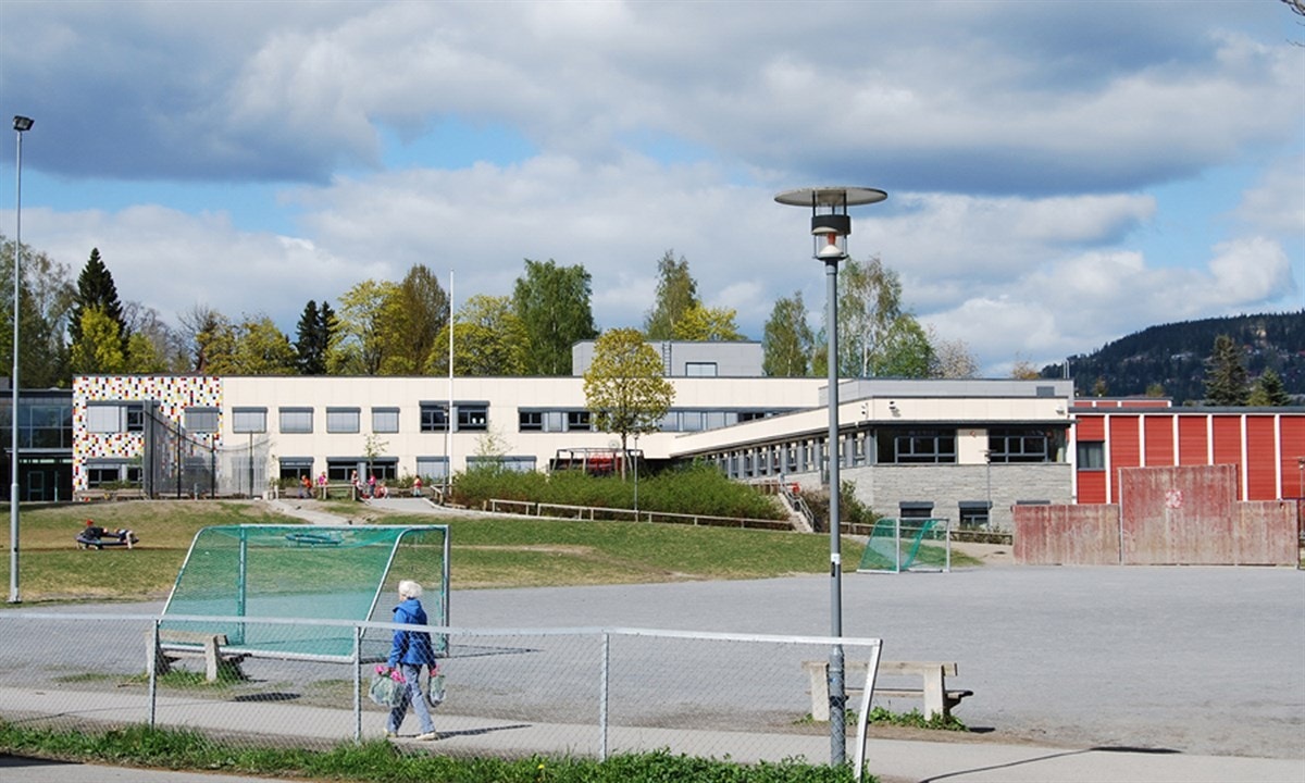 Eiendommen sogner til Eiksmarka skole Galleribilde