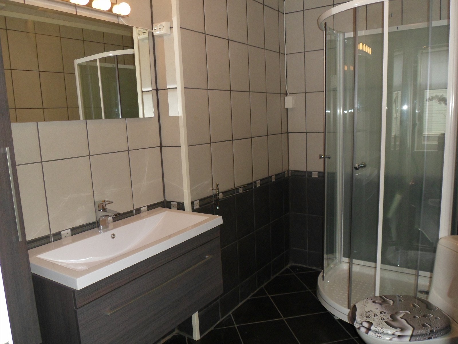 Felles bad Galleribilde