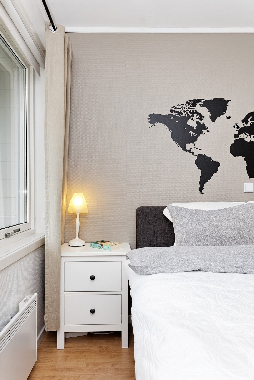 Begge soverommene vender mot rolige fellesarealer Galleribilde