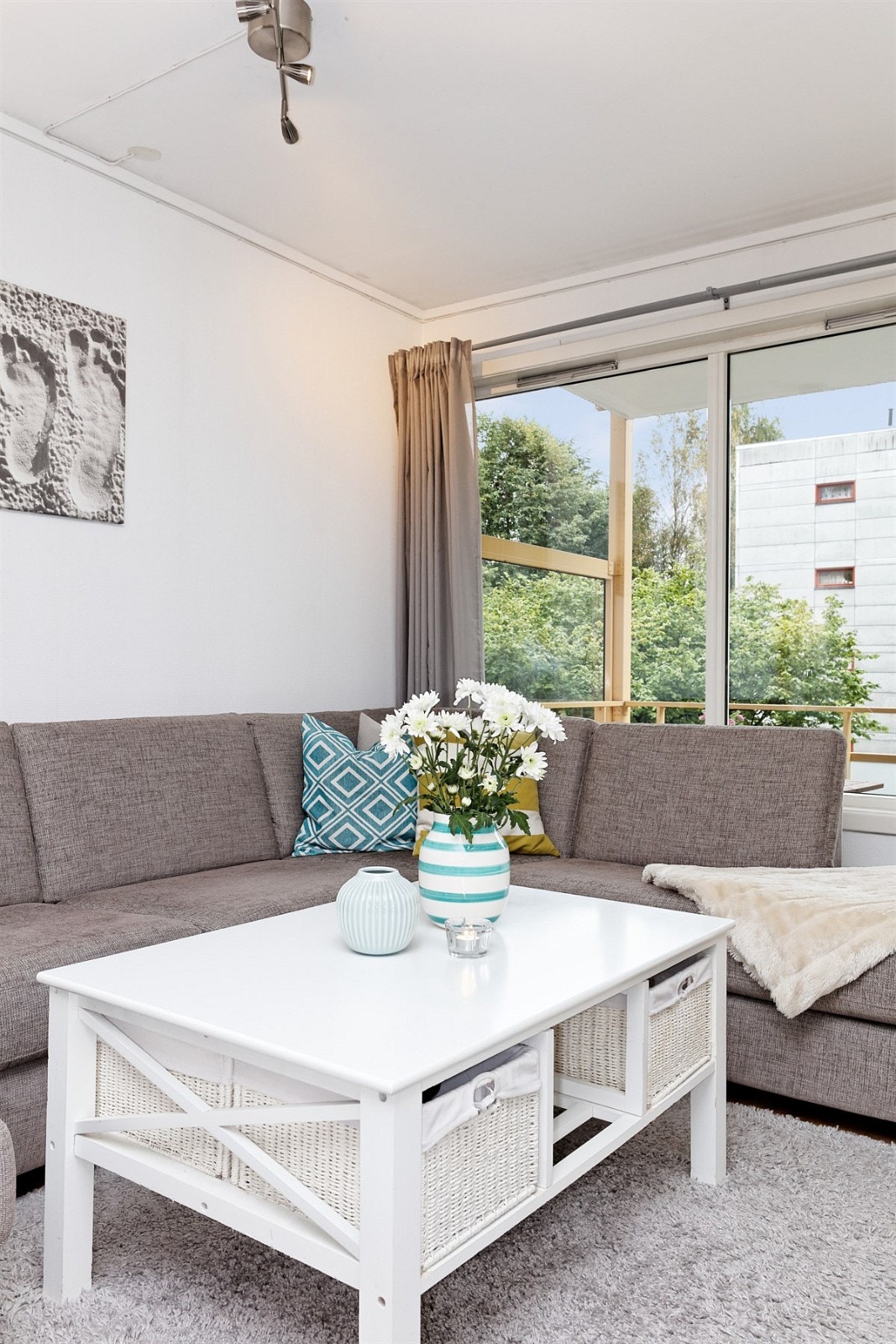 Boligen ligger skjermet til i 2. etasje og i barnevennlig område uten trafikkstøy Galleribilde