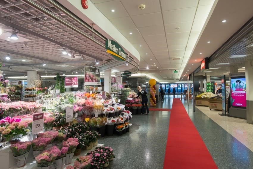 Kort vei til Røa Senter med alle servicefasiliteter Galleribilde