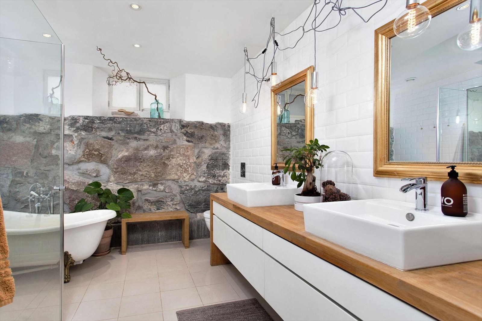 Et eksklusivt baderom med flotte detaljer. Galleribilde