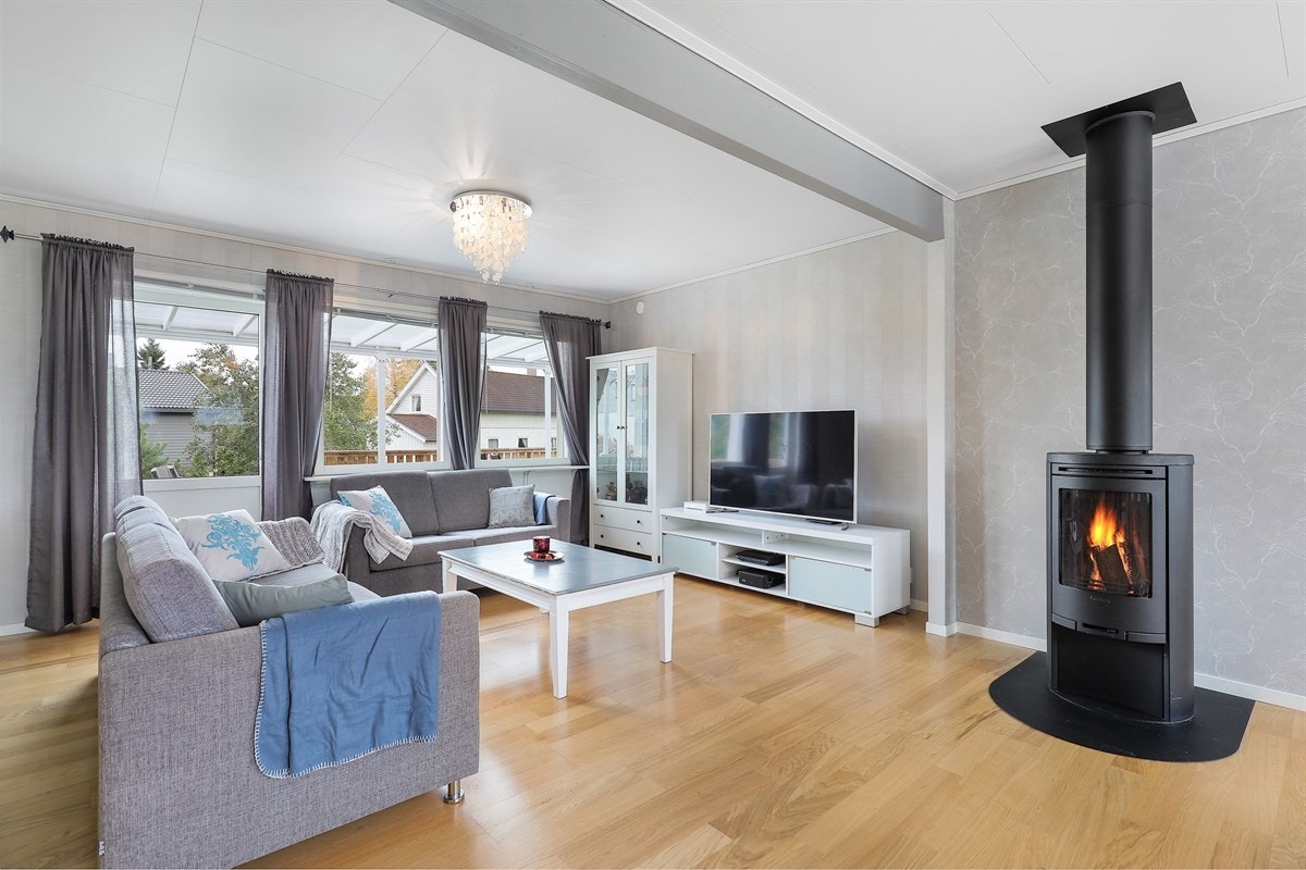 Flott peisovn til ekstra hygge og varme. Galleribilde