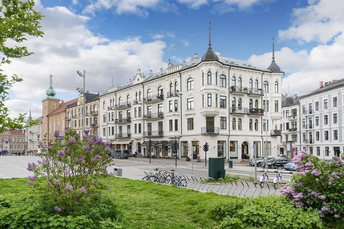 Fasade og nærområde Galleribilde