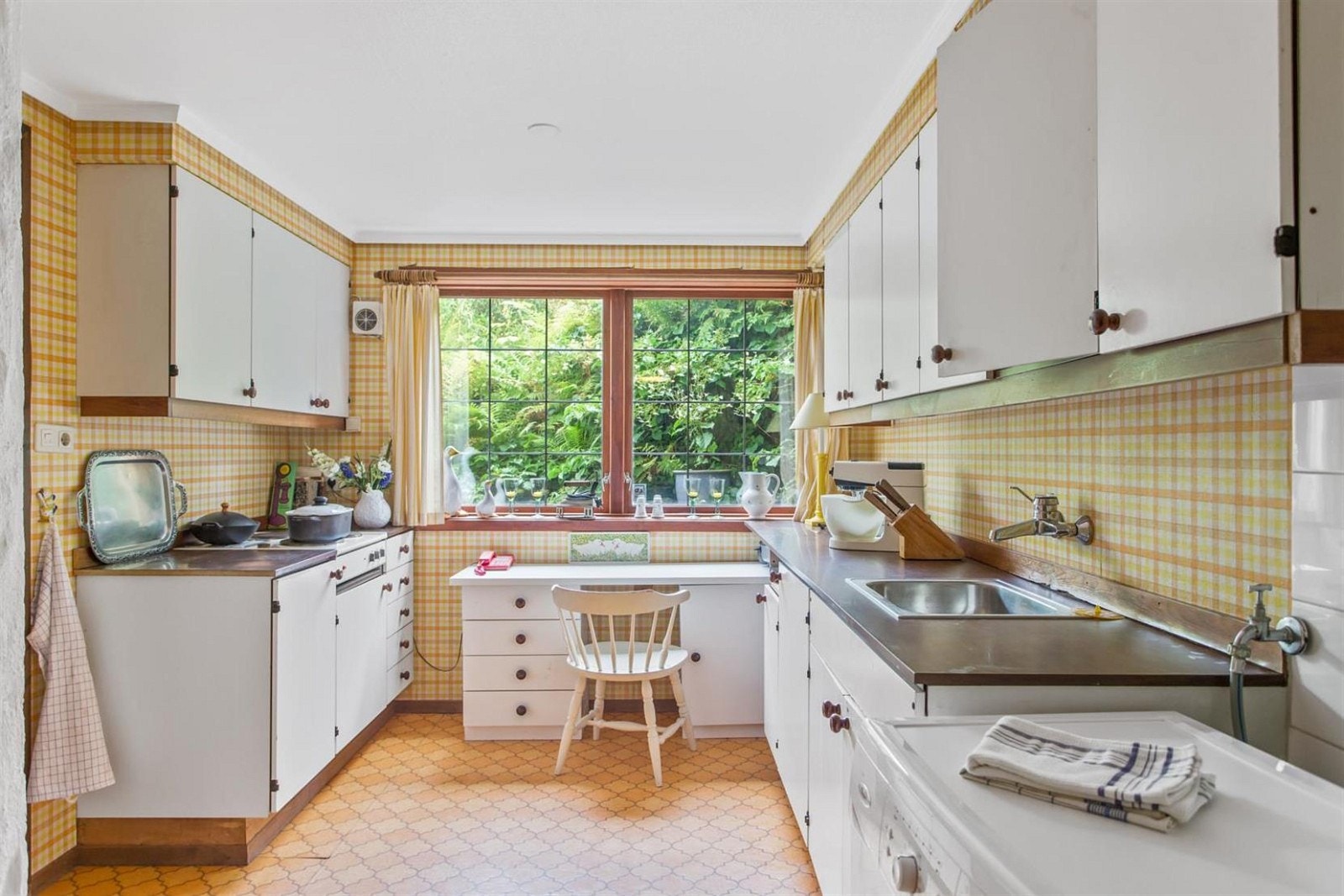 Boligen har et ekstra kjøkken i underetasjen, og dette gir mulighet for generasjonsdel Galleribilde