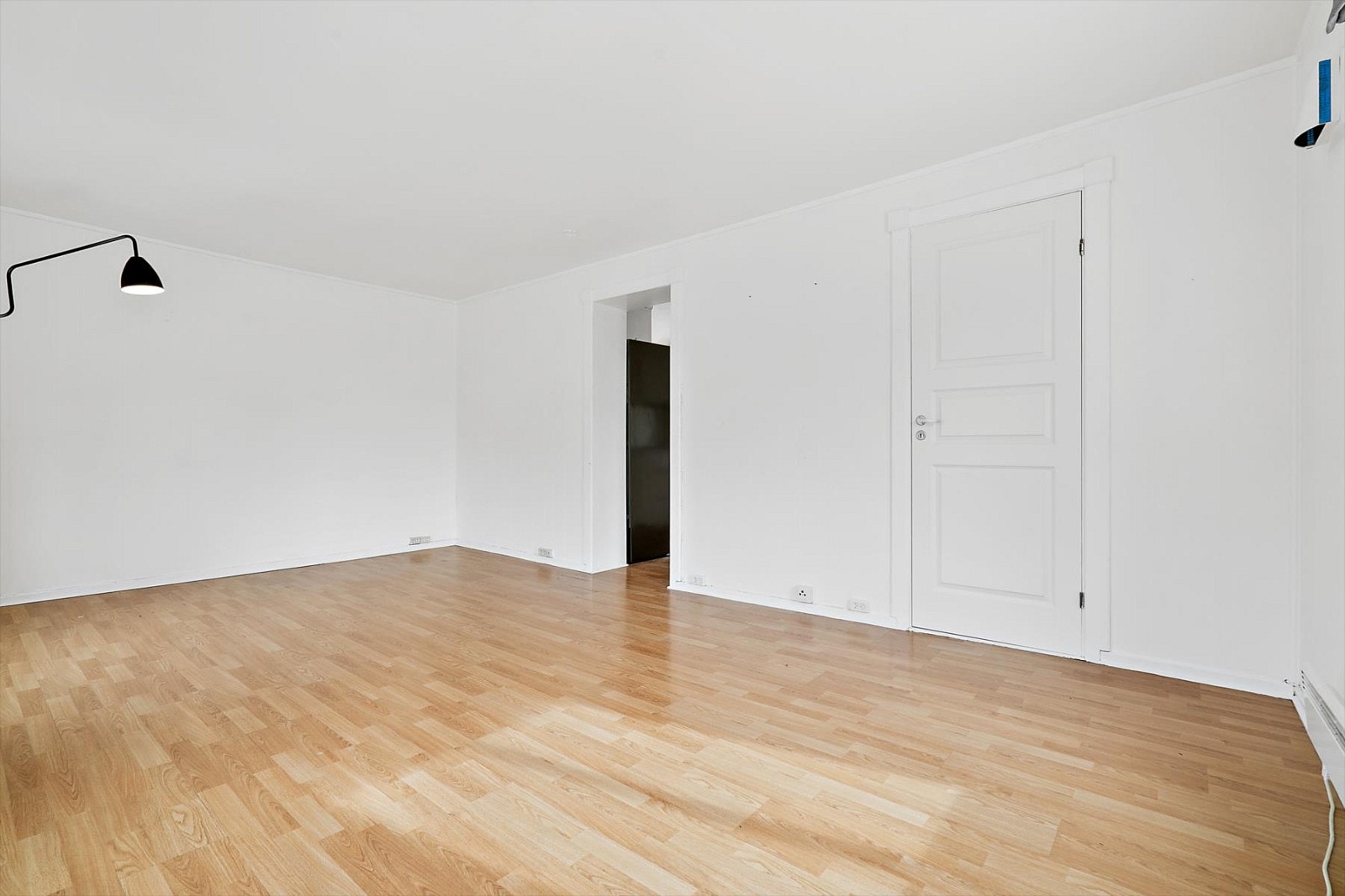 Hvitmalt og fin stue. Galleribilde