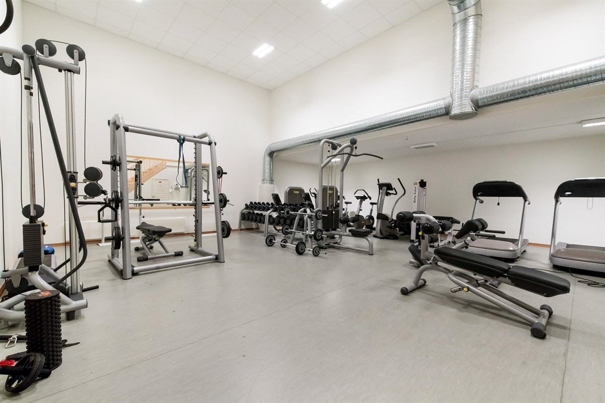 Trimrom - Sameiet har felles treningssal, spa med boblebad, dusjrom med badstu, festsal, innendørs vaskeplass for bil og smørebod som beboerne kan benytte seg av Galleribilde