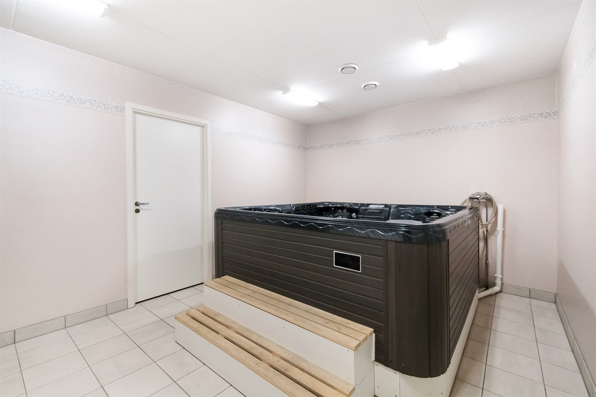 Spa med boblebad Galleribilde