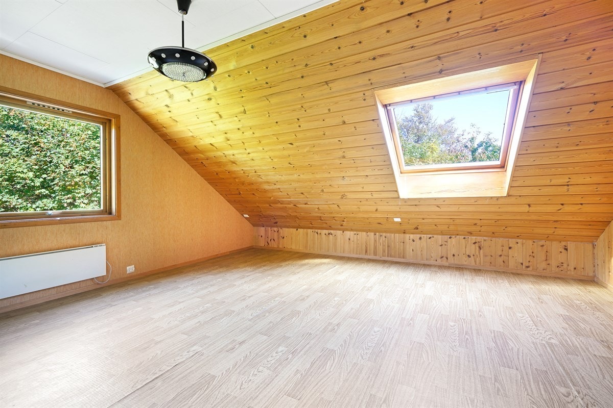 Soverom eller loftstue Galleribilde