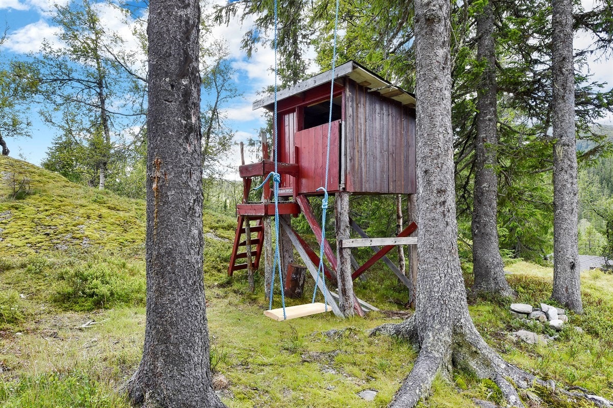 Uteområder knyttet til hytta som er barnevennlige og kan by på mye lek og moro. Galleribilde