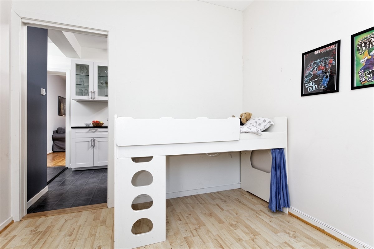 Her får du plass til en dobbeltseng eller en enkeltseng om du har lyst på litt mer gulvplass. Galleribilde