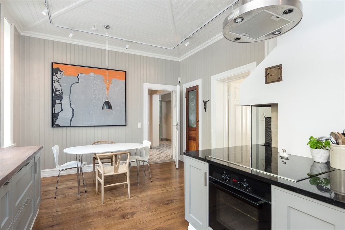 Spiseplass på kjøkken Galleribilde