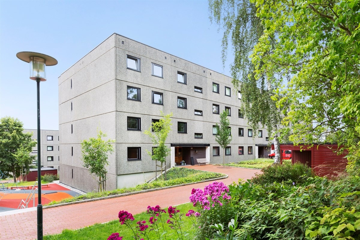 Meklenborg er et godt driftet borettslag og fellesområdet fremstår som hyggelig og rolig Galleribilde