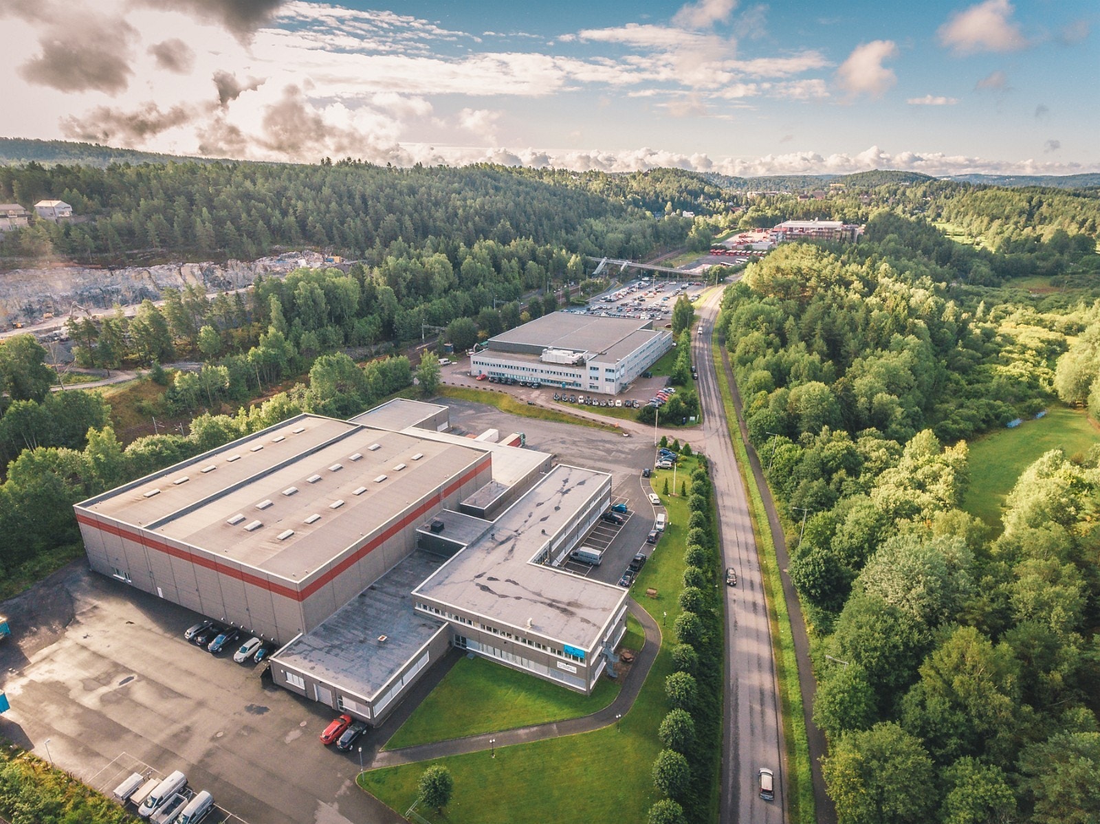 Representative lagerarealer, sentralt beliggende i attraktivt næringsområde. Galleribilde