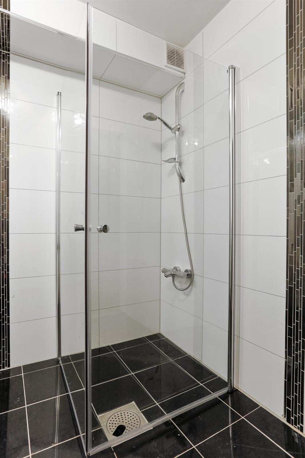 Nytt dusjhjørne. Galleribilde