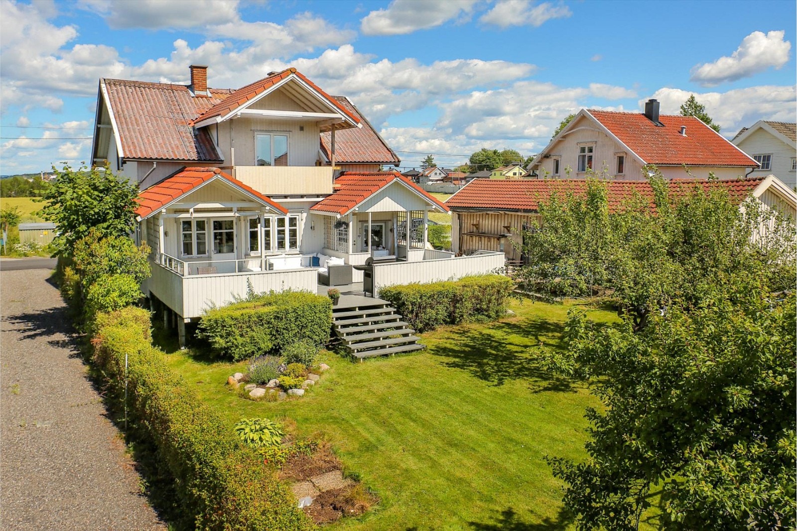 Sjarmerende veranda med gode solforhold Galleribilde