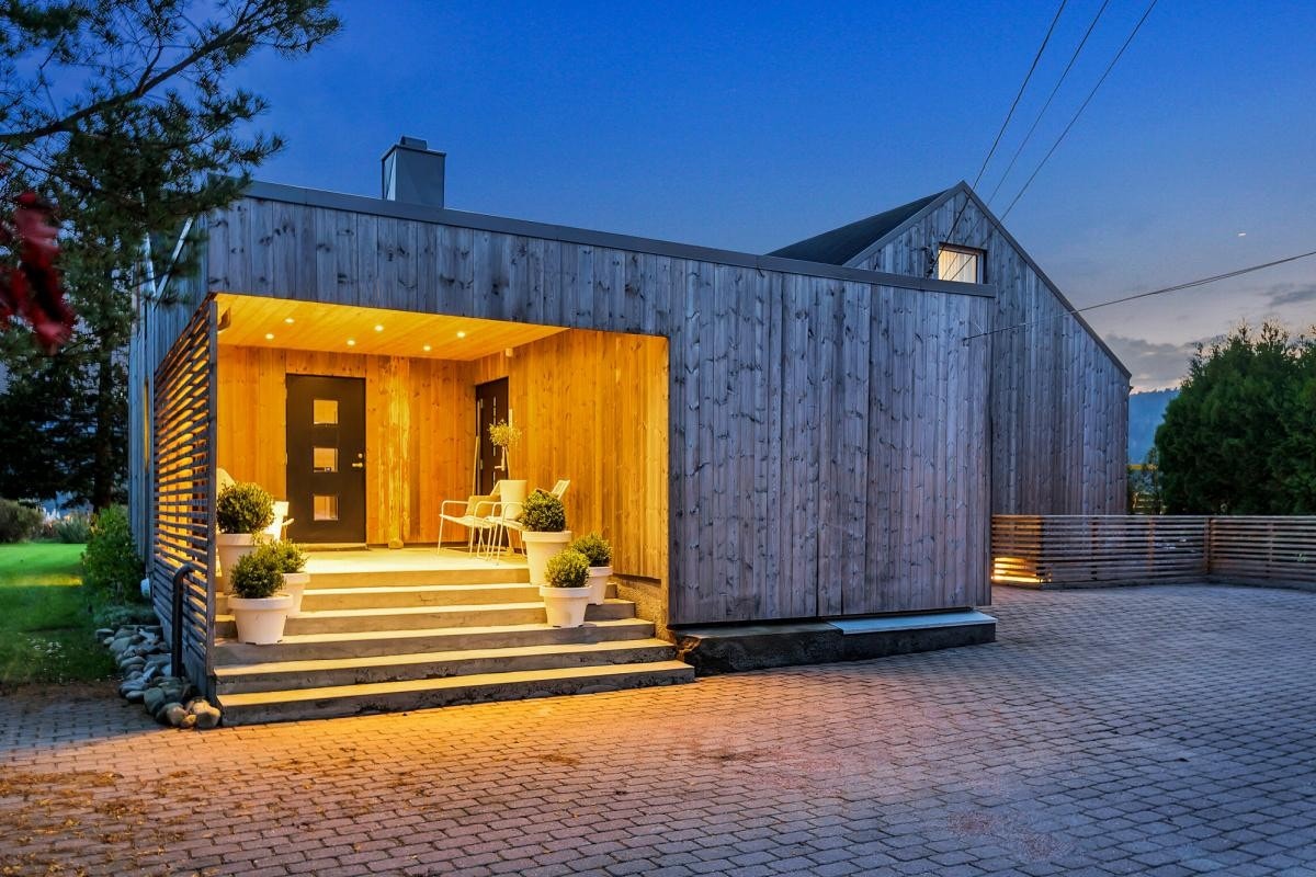 Fasade - kveld Galleribilde