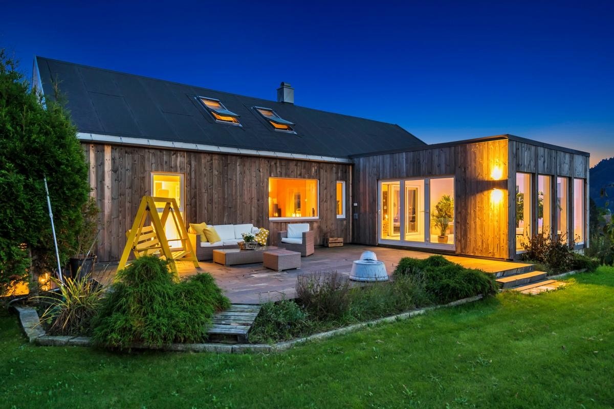 Fasade - kveld Galleribilde