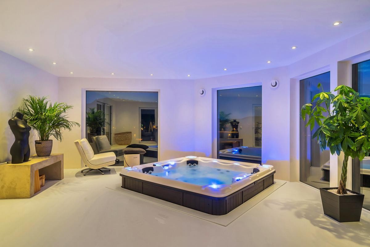 Hagestue - kveld Galleribilde